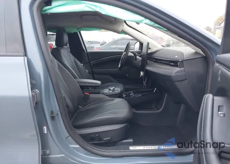 2023 Ford Mustang Mach-E Premium z USA, uszkodzony, nr VIN 3FMTK3RM2PMA46138